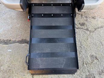 VAUXHALL COMBO LIFE SE XL S/S WAV Conversion