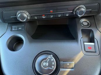 VAUXHALL COMBO LIFE SE XL S/S WAV Conversion