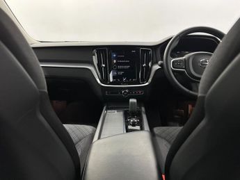 Volvo V60 2.0 B3 MHEV Momentum DCT Auto Euro 6 (s/s) 5dr