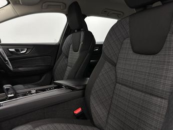 Volvo V60 2.0 B3 MHEV Momentum DCT Auto Euro 6 (s/s) 5dr