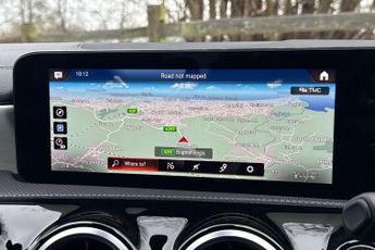 Mercedes-Benz CLA 180 AMG Line Tip Auto