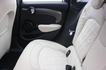 MINI Hatch 1.5 Cooper Exclusive Steptronic Euro 6 (s/s) 5dr