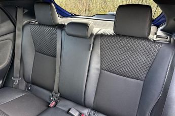 Toyota Yaris 1.5 VVT-h Dynamic E-CVT Euro 6 (s/s) 5dr