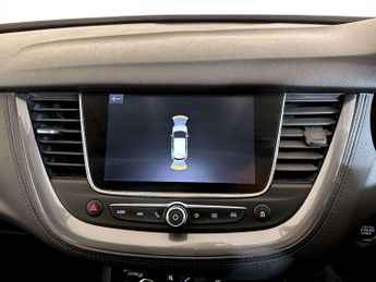 Vauxhall Grandland X 1.6 13.2kWh Business Edition Nav SUV 5dr Petrol Plug-in Hybrid A