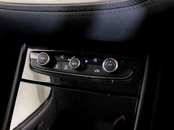 Vauxhall Grandland X 1.6 13.2kWh Business Edition Nav SUV 5dr Petrol Plug-in Hybrid A