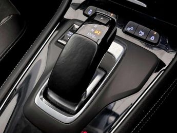 Vauxhall Grandland X 1.6 13.2kWh Business Edition Nav SUV 5dr Petrol Plug-in Hybrid A