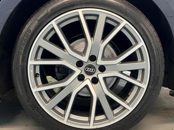 Audi A6 Saloon 2.0 TDI 40 Black Edition S Tronic Euro 6 (s/s) 4dr