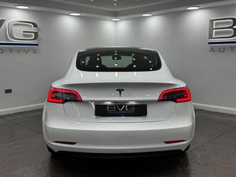 Tesla Model 3 Standard Range Plus Auto RWD 4dr