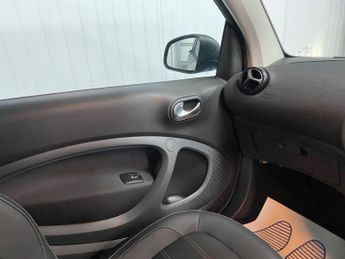 Smart fortwo 17.6kWh Prime (Premium) Auto 2dr (22kW Charger)