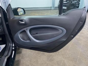 Smart fortwo 17.6kWh Prime (Premium) Auto 2dr (22kW Charger)