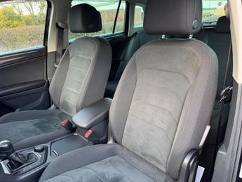Volkswagen Tiguan 2.0 TDI Match DSG 4Motion Euro 6 (s/s) 5dr