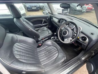 MINI Hatch 1.6 Cooper Park Lane CVT Euro 4 3dr