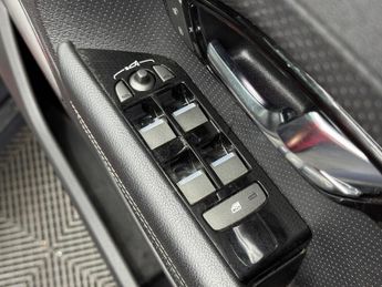 Land Rover Range Rover Evoque 2.2 SD4 Dynamic Auto 4WD Euro 5 5dr