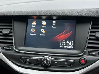 Vauxhall Astra 1.6 CDTi Design Sports Tourer 5dr Diesel Auto Euro 6 (136 ps)