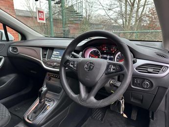 Vauxhall Astra 1.6 CDTi Design Sports Tourer 5dr Diesel Auto Euro 6 (136 ps)