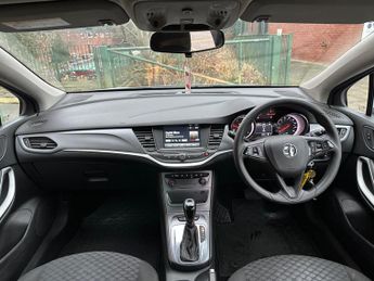 Vauxhall Astra 1.6 CDTi Design Sports Tourer 5dr Diesel Auto Euro 6 (136 ps)