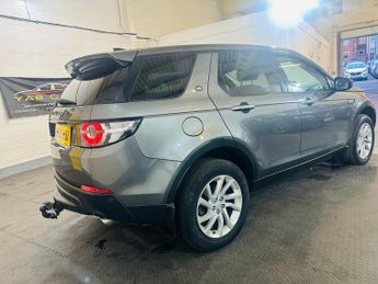 Land Rover Discovery Sport 2.0 TD4 SE Tech Auto 4WD Euro 6 (s/s) 5dr
