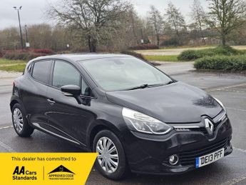 Renault Clio 1.2 16V Dynamique MediaNav Euro 5 5dr