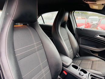 Mercedes-Benz A Class 1.6 A180 Sport Hatchback 5dr Petrol 7G-DCT Euro 6 (s/s) (122 ps)