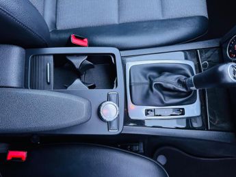 Mercedes-Benz C Class 1.8 C180 BlueEfficiency Sport Estate 5dr Petrol Auto Euro 5 (156