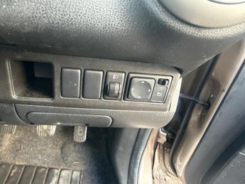 Nissan Note 1.4 16V n-tec Euro 4 5dr