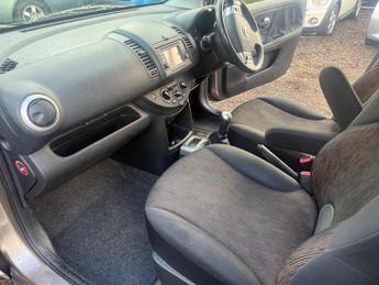 Nissan Note 1.4 16V n-tec Euro 4 5dr