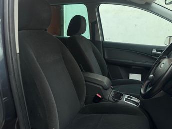 Ford Focus C-Max 2.0 Ghia 5dr