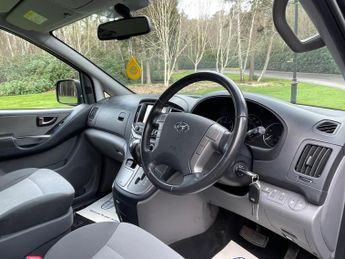 Hyundai i800 2.5 CRDi SE Nav Auto Euro 6 5dr