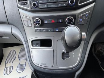 Hyundai i800 2.5 CRDi SE Nav Auto Euro 6 5dr