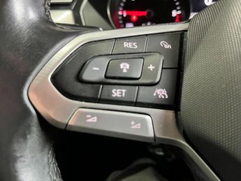 Volkswagen Passat 2.0 TDI EVO SE Nav DSG Euro 6 (s/s) 4dr