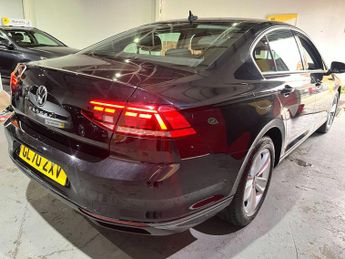 Volkswagen Passat 2.0 TDI EVO SE Nav DSG Euro 6 (s/s) 4dr