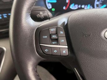 Ford Tourneo Custom 2.0 320 EcoBlue Zetec L1 Euro 6 (s/s) 5dr