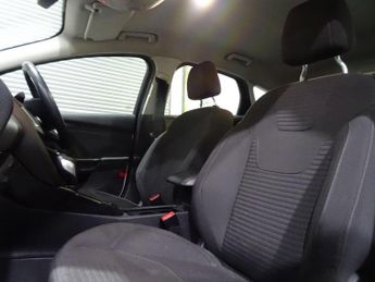 Ford Focus 1.0T EcoBoost Titanium Auto Euro 6 (s/s) 5dr