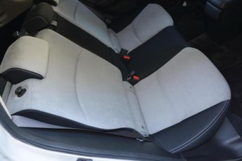 Subaru XV 2.0 Hybrid 4WD - Jap Service History