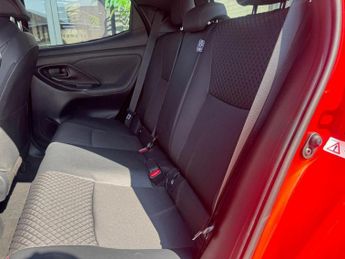 TOYOTA YARIS 1.5 VVT-h Launch Edition Hatchback 5dr Petrol Hybrid E-CVT Euro 