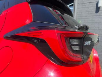 TOYOTA YARIS 1.5 VVT-h Launch Edition Hatchback 5dr Petrol Hybrid E-CVT Euro 