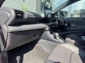 TOYOTA YARIS 1.5 VVT-h Launch Edition Hatchback 5dr Petrol Hybrid E-CVT Euro 