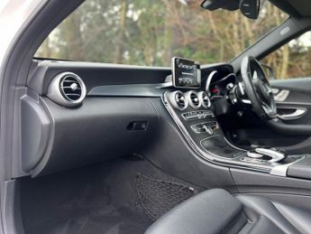 Mercedes-Benz C Class 2.1 C220d AMG Line (Premium) 7G-Tronic+ Euro 6 (s/s) 5dr