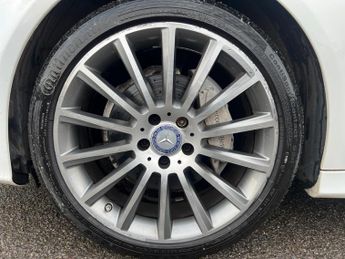 Mercedes-Benz C Class 2.1 C220d AMG Line (Premium) 7G-Tronic+ Euro 6 (s/s) 5dr