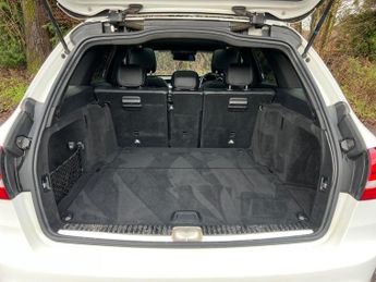 Mercedes-Benz C Class 2.1 C220d AMG Line (Premium) 7G-Tronic+ Euro 6 (s/s) 5dr