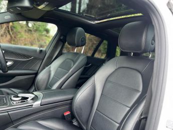 Mercedes-Benz C Class 2.1 C220d AMG Line (Premium) 7G-Tronic+ Euro 6 (s/s) 5dr
