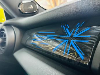 MINI Electric Hatch Cooper SE 32.6kWh Level 3 Auto 3dr