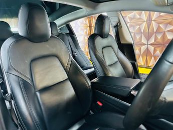 Tesla Model 3 (Dual Motor) Long Range Auto 4WDE 4dr