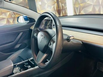 Tesla Model 3 (Dual Motor) Long Range Auto 4WDE 4dr