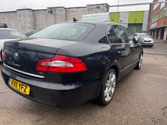 Skoda Superb 2.0 TDI Elegance DSG Euro 5 5dr