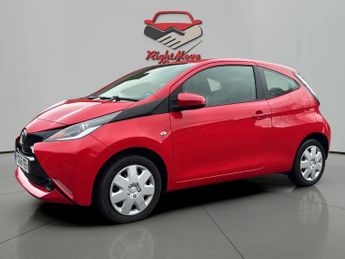 Toyota AYGO 1.0 VVT-i x-play Euro 6 3dr