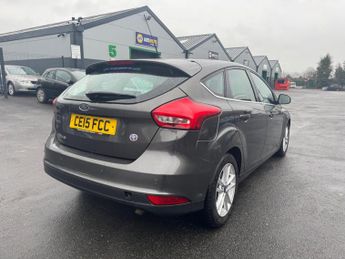 Ford Focus 1.6 Zetec Powershift Euro 6 5dr