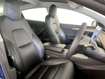 Tesla Model 3 Standard Range Plus Saloon 4dr Electric Auto RWD (241 bhp)
