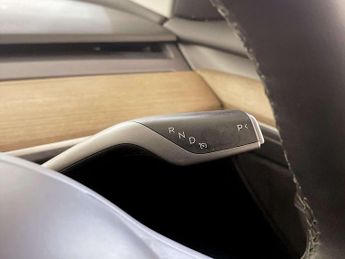 Tesla Model 3 Standard Range Plus Saloon 4dr Electric Auto RWD (241 bhp)