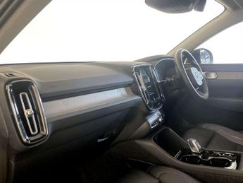 Volvo XC40 2.0 B4 MHEV Inscription Pro SUV 5dr Petrol Hybrid Auto AWD Euro 